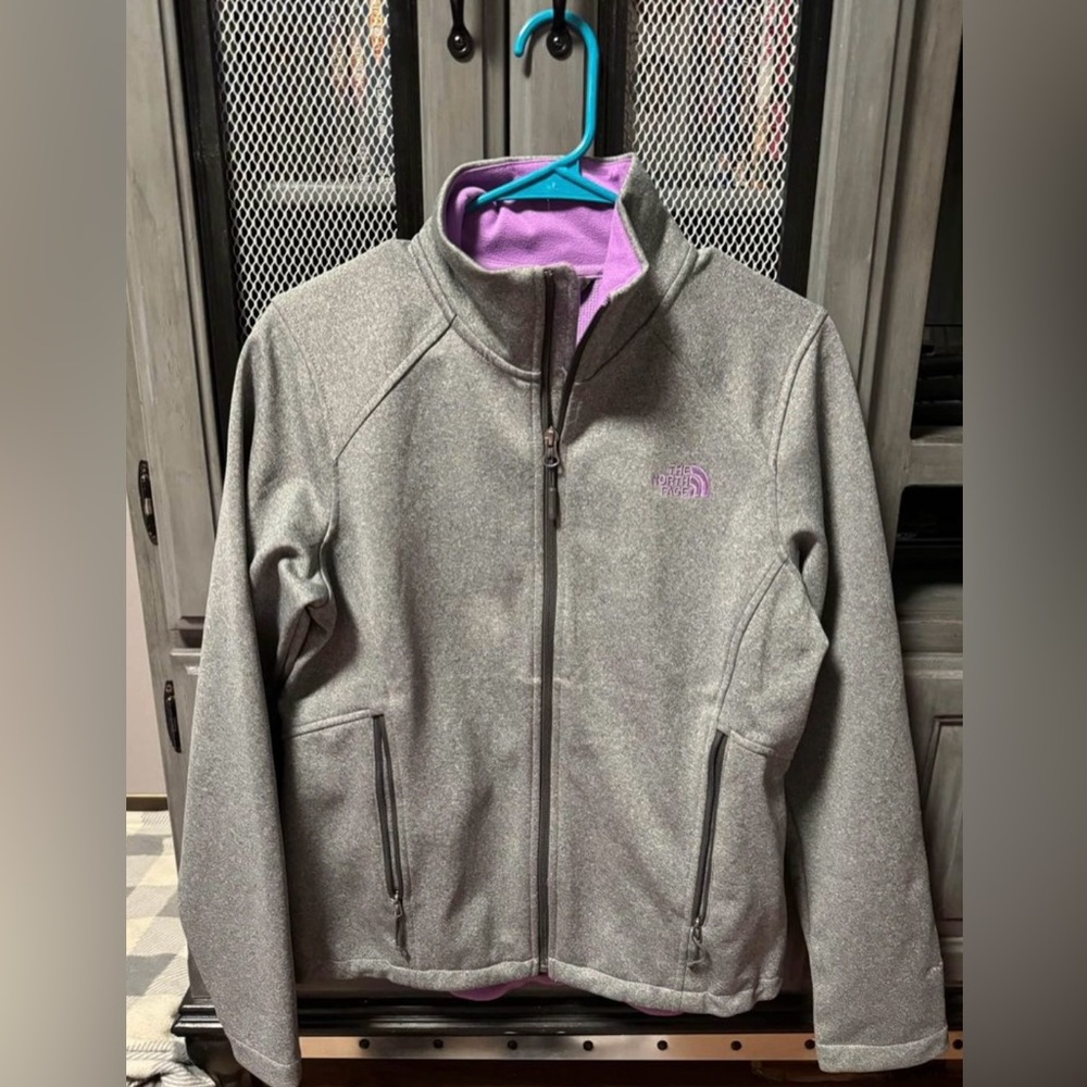 Women’s North Face Jacket